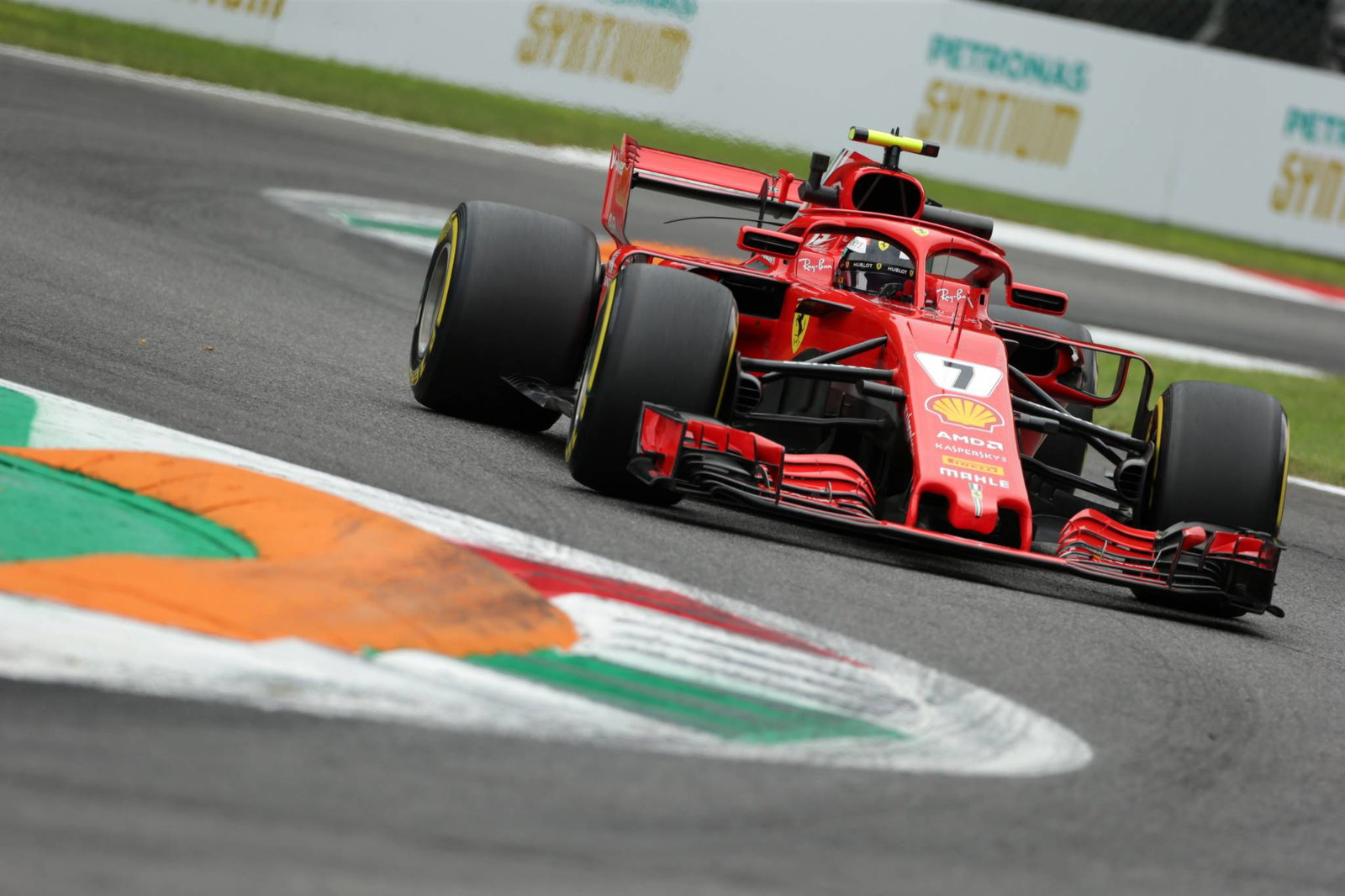 Markelov mendapat debut tamasya latihan Renault F1 di Rusia