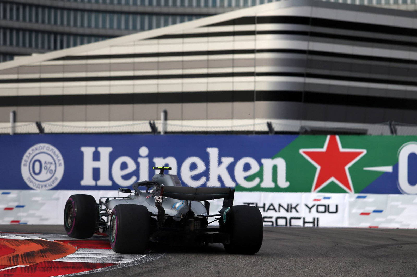 Honda beralih kembali ke unit daya spek sebelumnya di Rusia