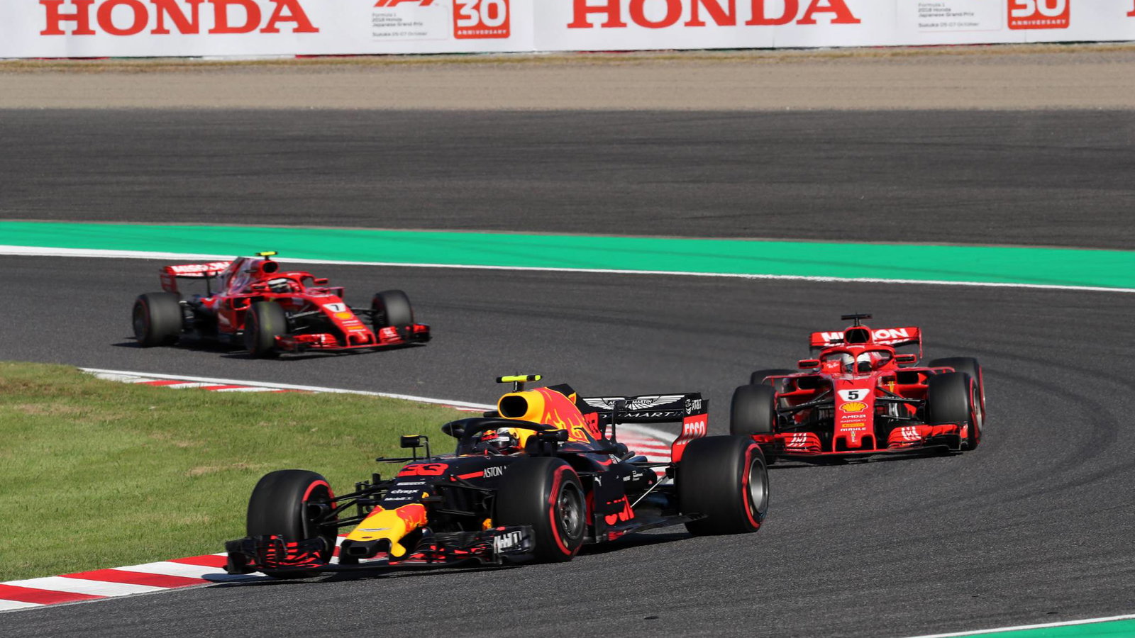 Vettel: Verstappen tidak meninggalkan cukup ruang dalam bentrokan