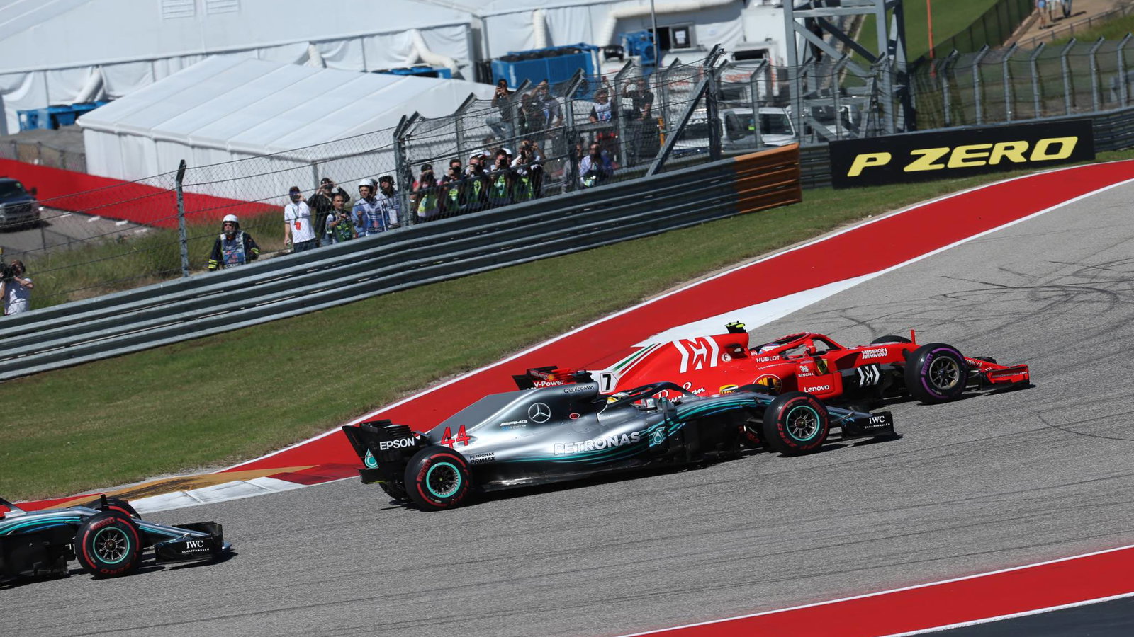 Hamilton: F1 memiliki 'masalah mendasar' untuk diselesaikan meskipun GP AS 'luar biasa'