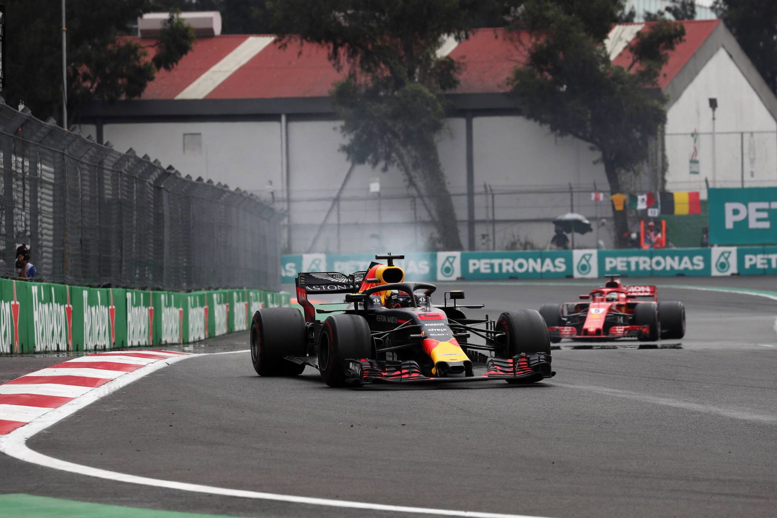 Vettel admits F1 title defeat to Hamilton “a horrible moment”