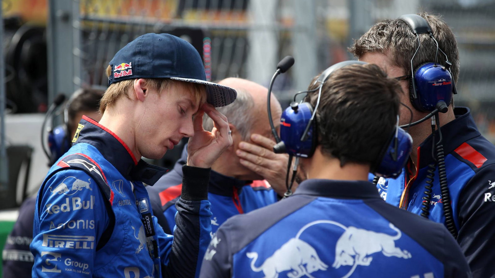 Bagaimana lantai yang rusak mengobarkan ketegangan yang meningkat di Toro Rosso F1