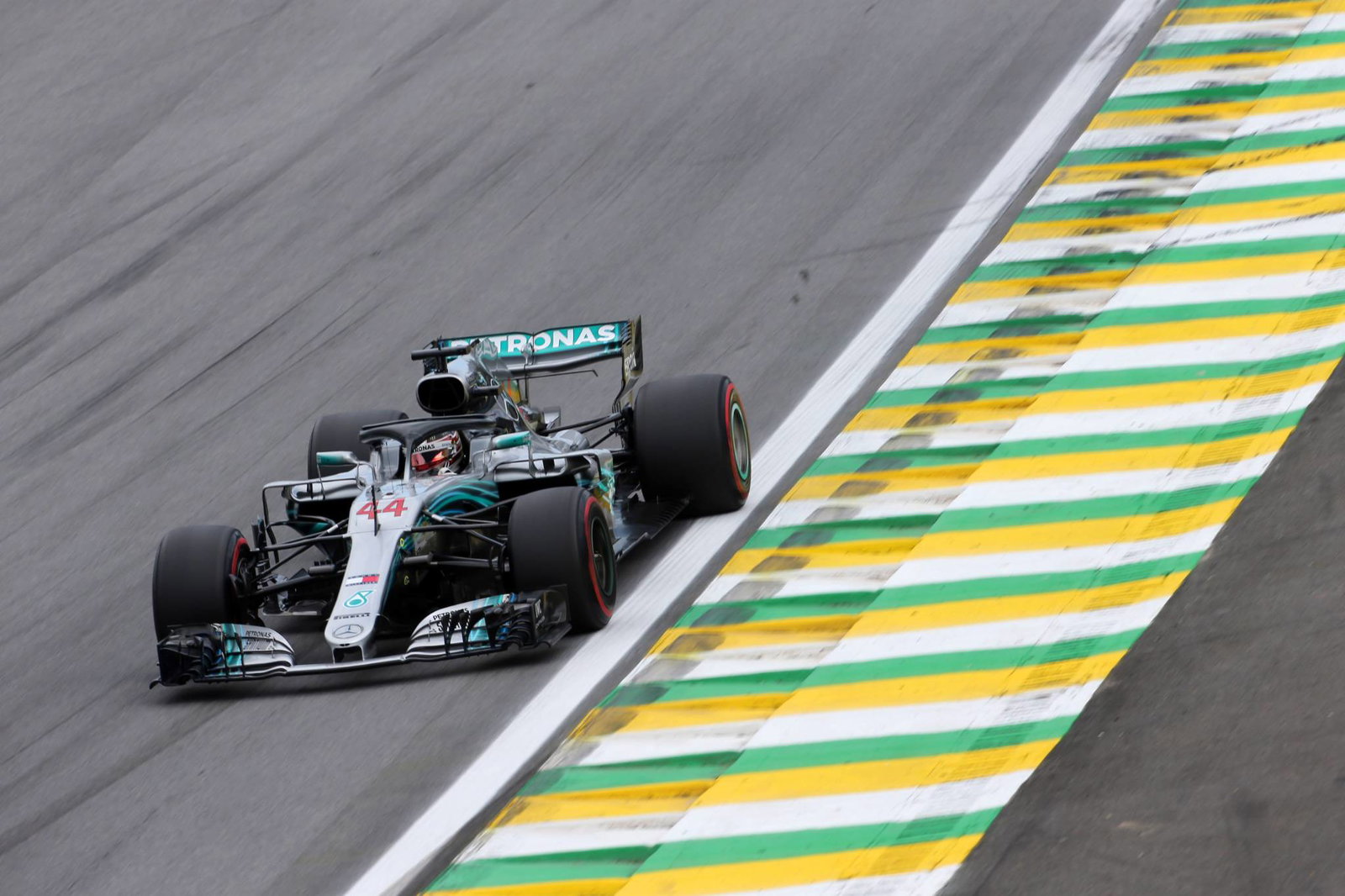 Vettel mengecam panggilan jembatan timbang yang 
