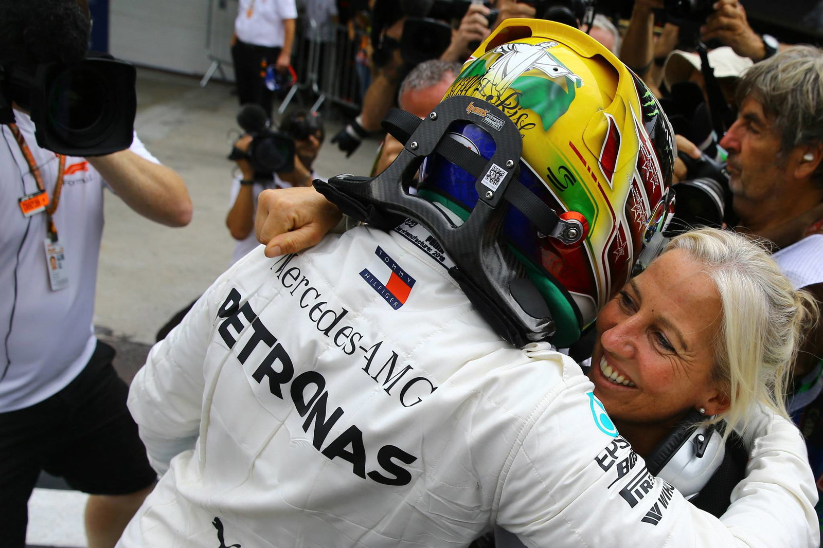 Sirotkin, Magnussen mendapat teguran kualifikasi GP Brasil