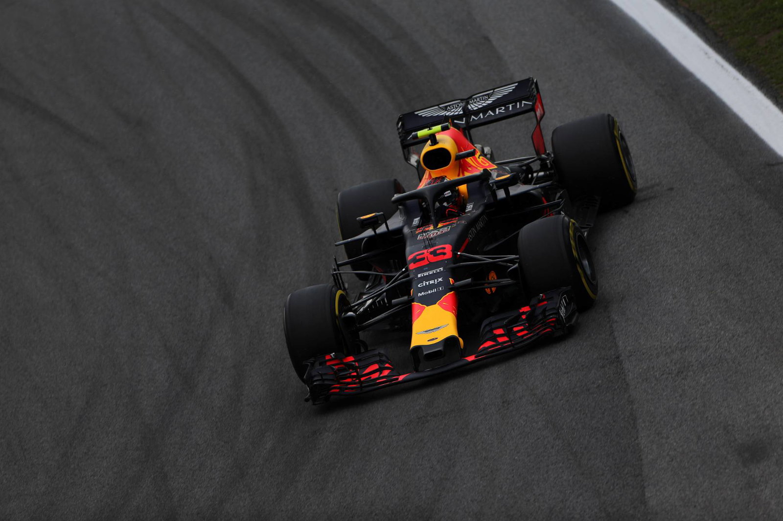 Horner: Ocon ‘lucky to get away’ with a push from Verstappen