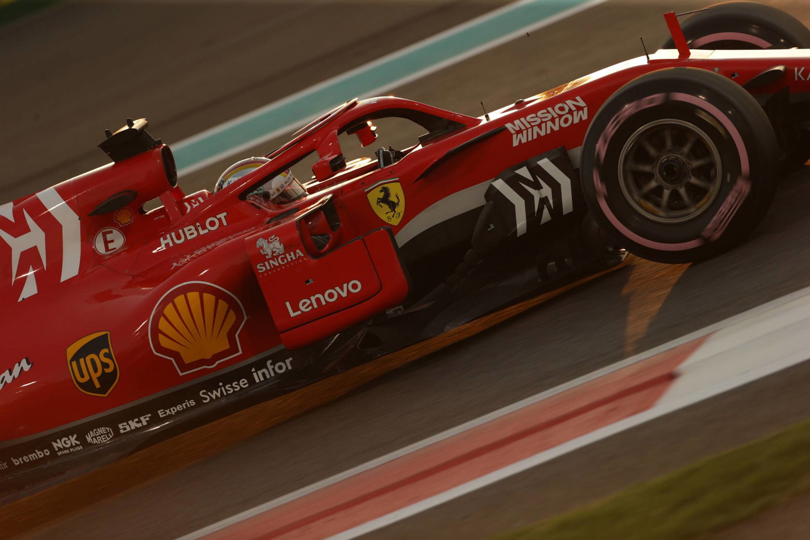 Vettel and Ferrari need to 'step it up' in F1 2019, says Nico Rosberg