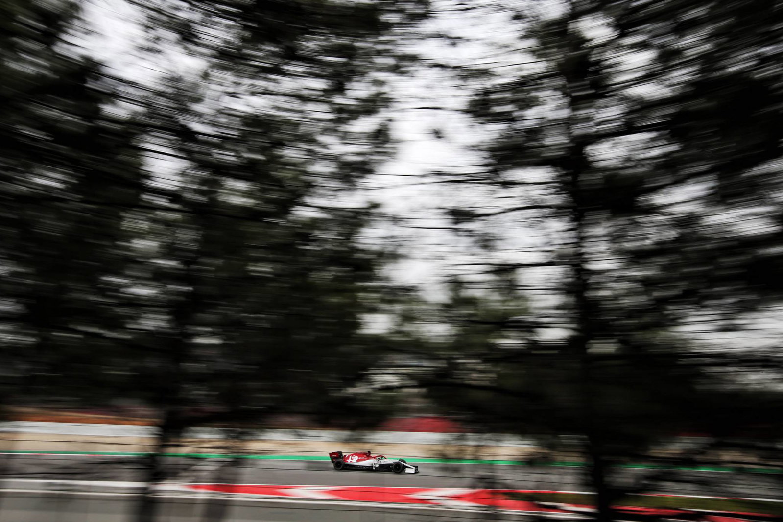 Alonso mengambil peran sebagai test driver F1 sebagai duta McLaren
