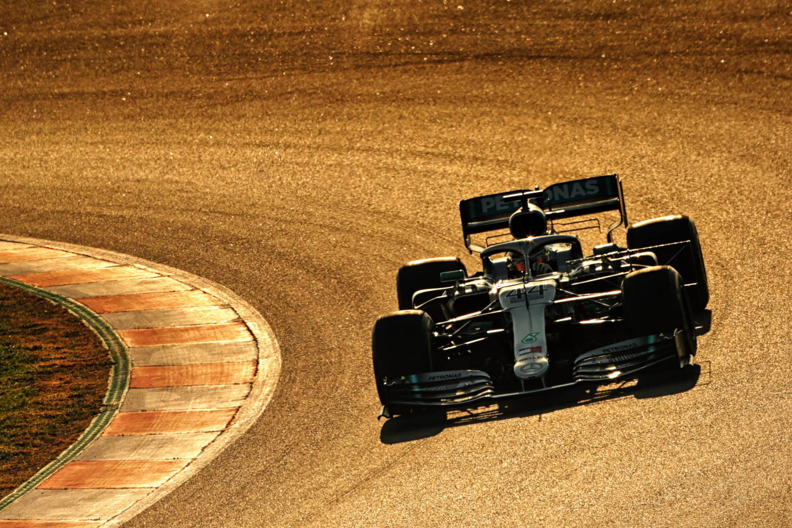 Mercedes changed ‘almost every square millimetre’ of 2019 F1 car