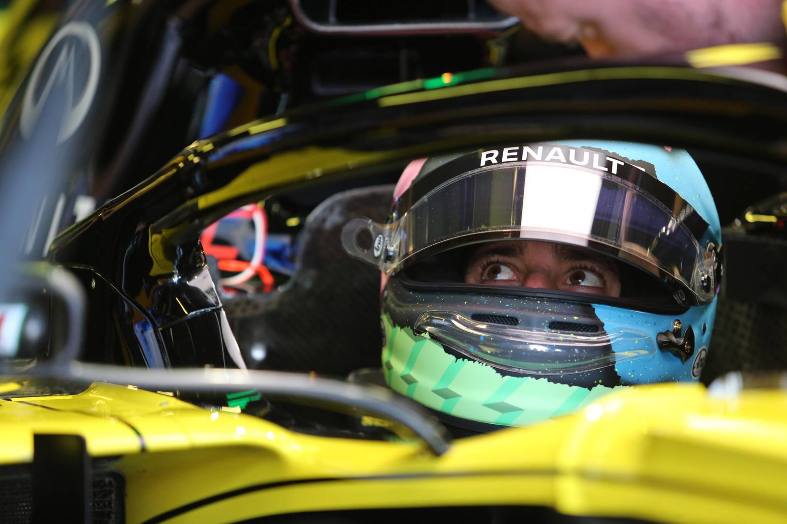 Vettel: Mercedes di liga mereka sendiri setelah klaim 