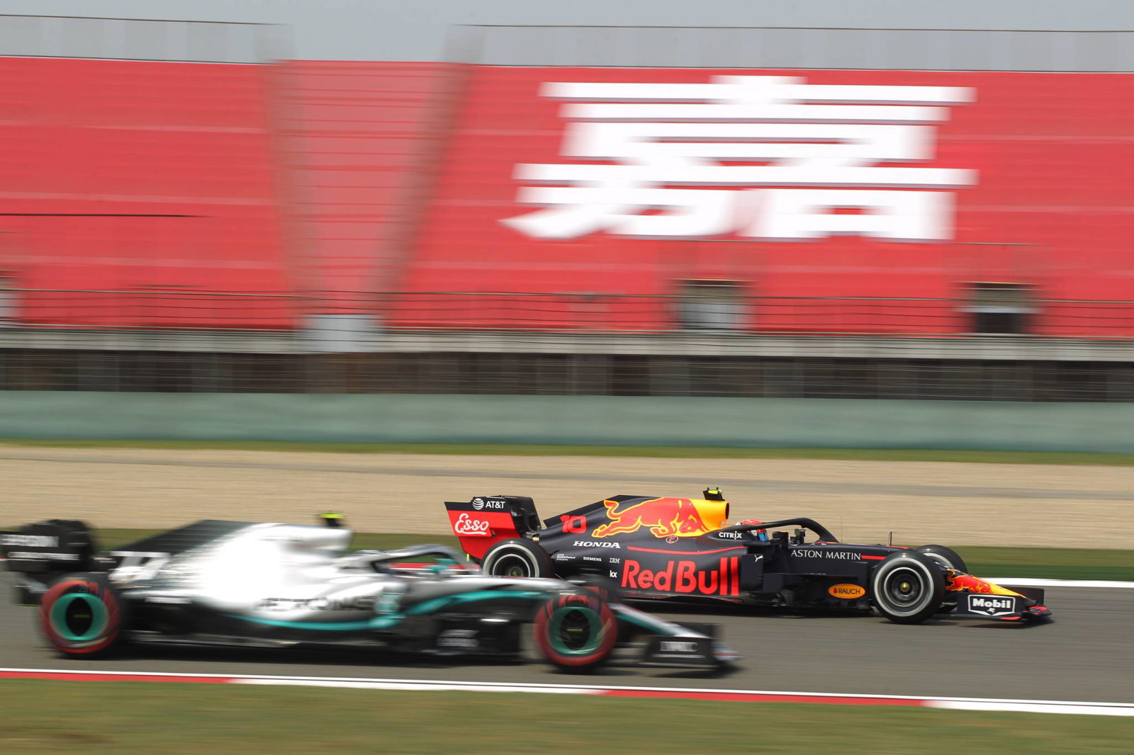 Renault-powered drivers take updated MGU-K for Chinese GP