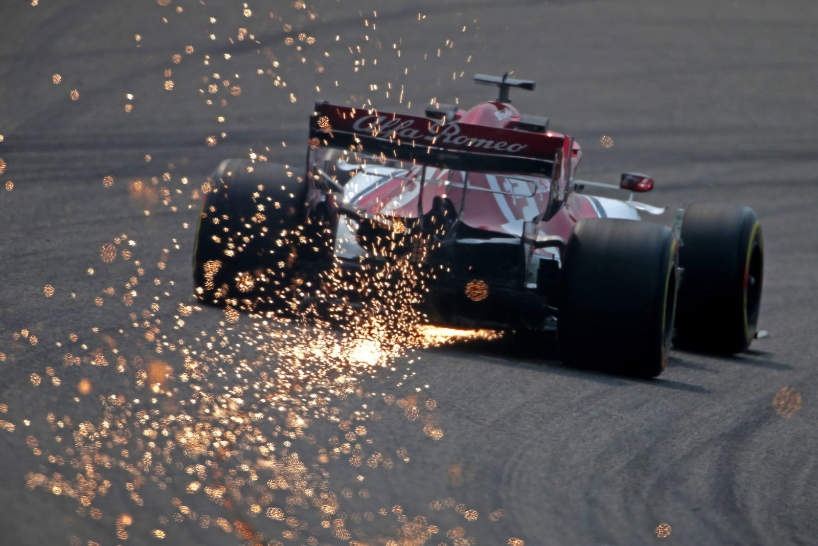 Video: F1 GP Bahrain - Peringkat Pembalap