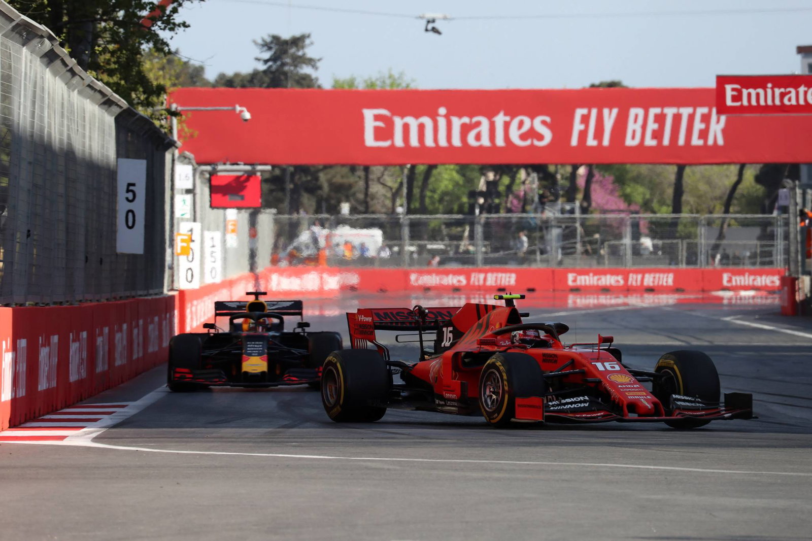 Ricciardo meminta maaf kepada Kvyat atas bentrokan 'panik'