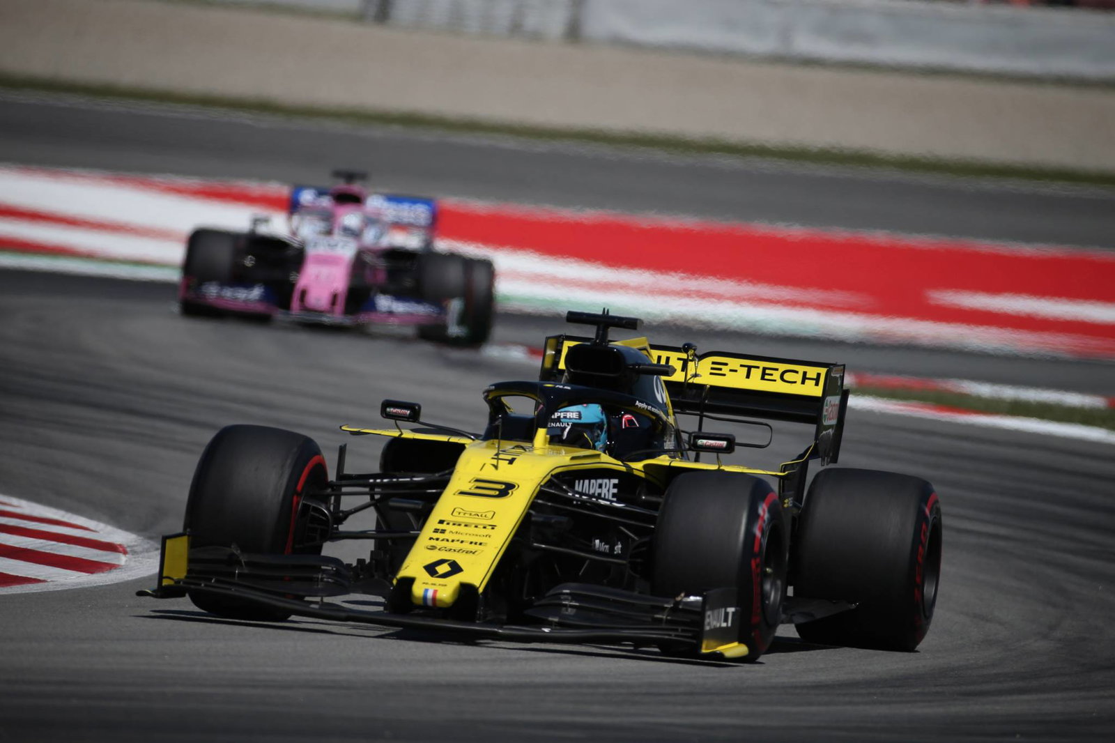 Ricciardo tak patah semangat meski Renault berada di belakang lintasan