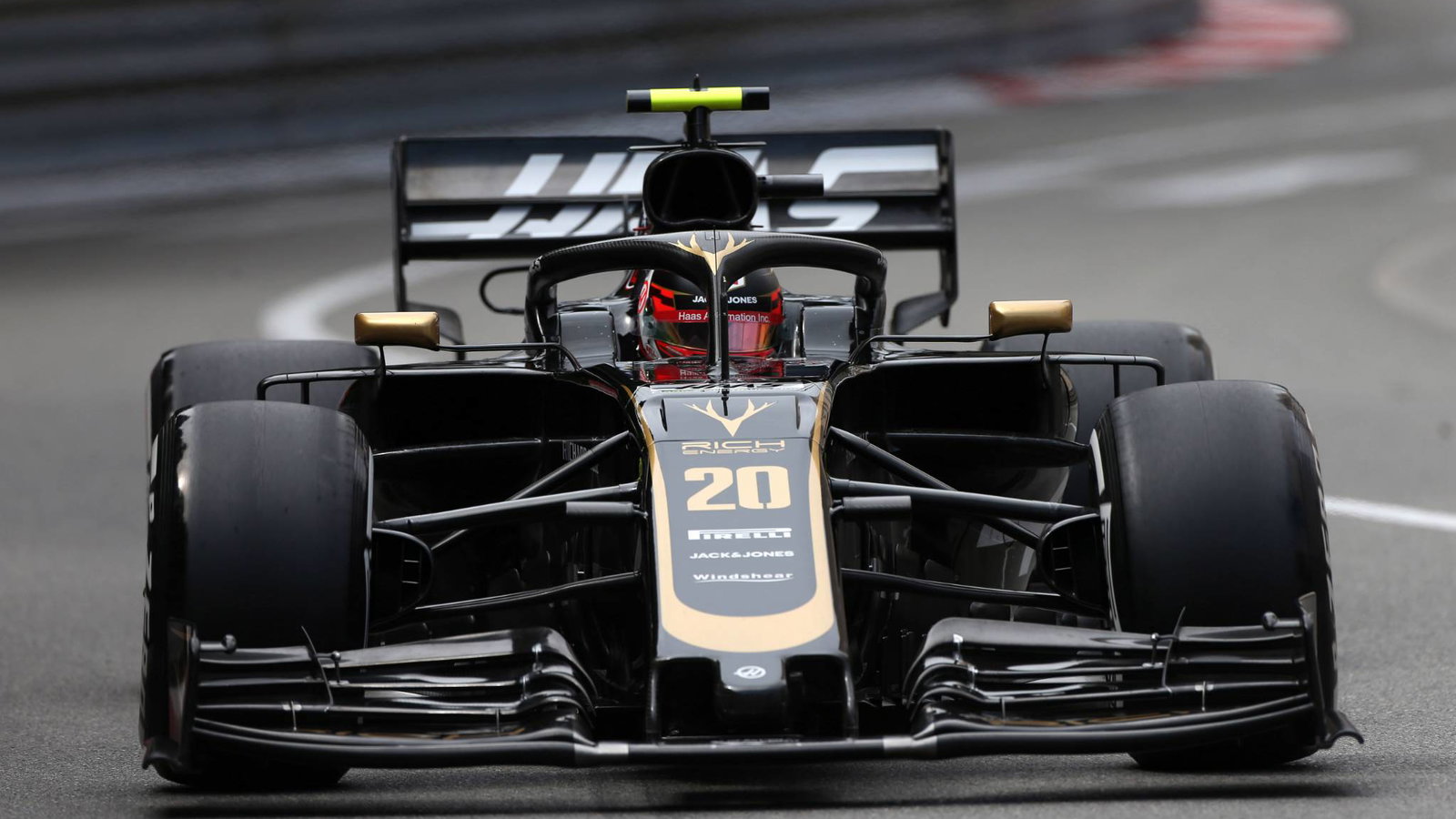 Haas F1 team not involved in Rich Energy logo dispute