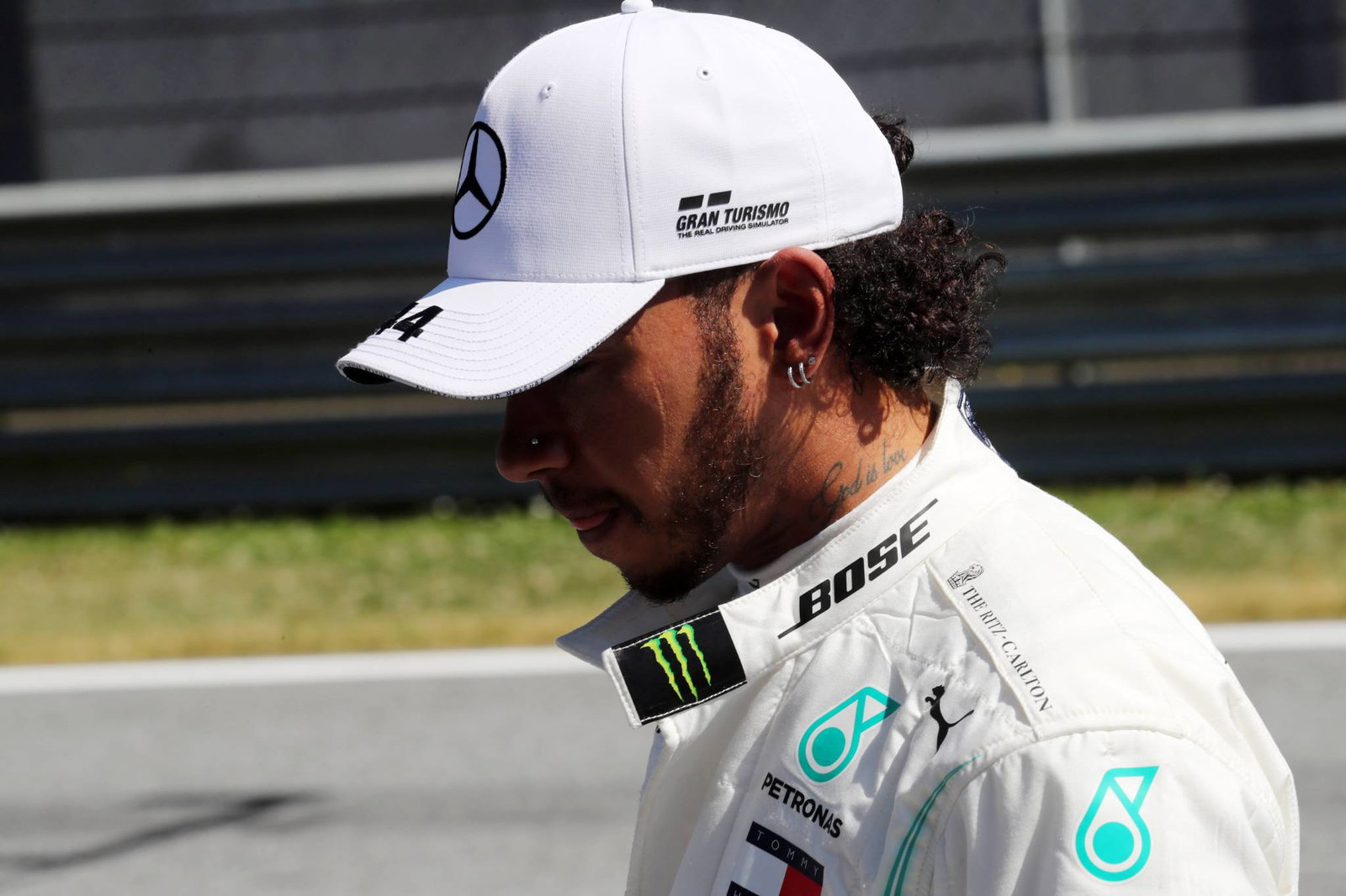 Lewis Hamilton mendapat penurunan grid GP Austria untuk blok Kimi Raikkonen Q1