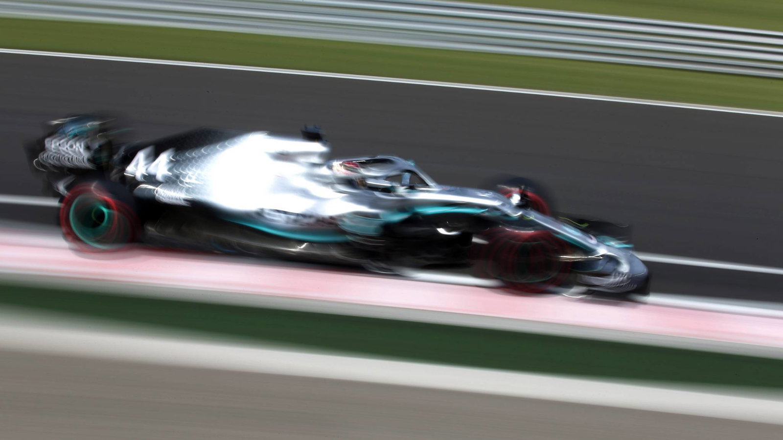 Hamilton mengatakan mobil Mercedes F1