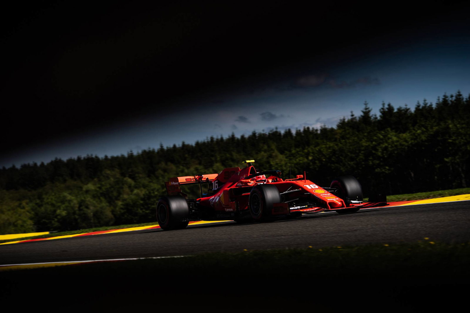 Klasemen poin Kejuaraan Dunia F1 diperbarui