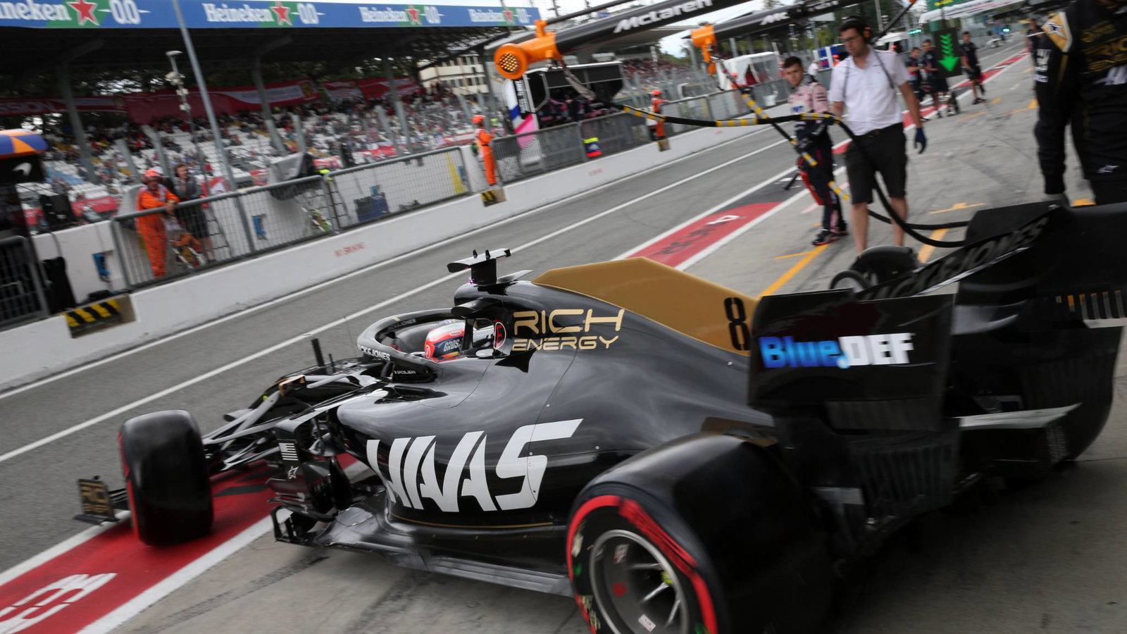 Haas terminates Rich Energy F1 title deal
