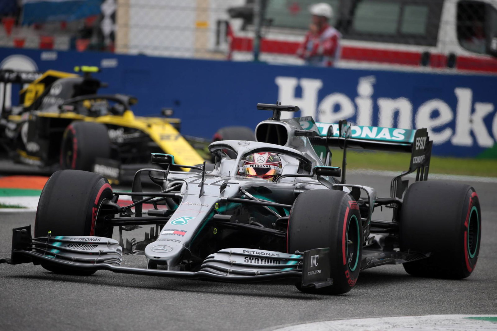Hulkenberg avoids initial penalty, under new FIA investigation