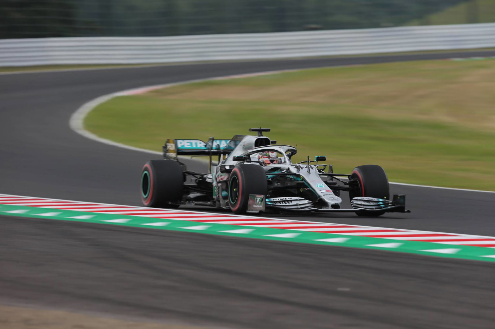 Leclerc terkejut dengan ketiadaan kecepatan Ferrari dalam latihan GP Jepang