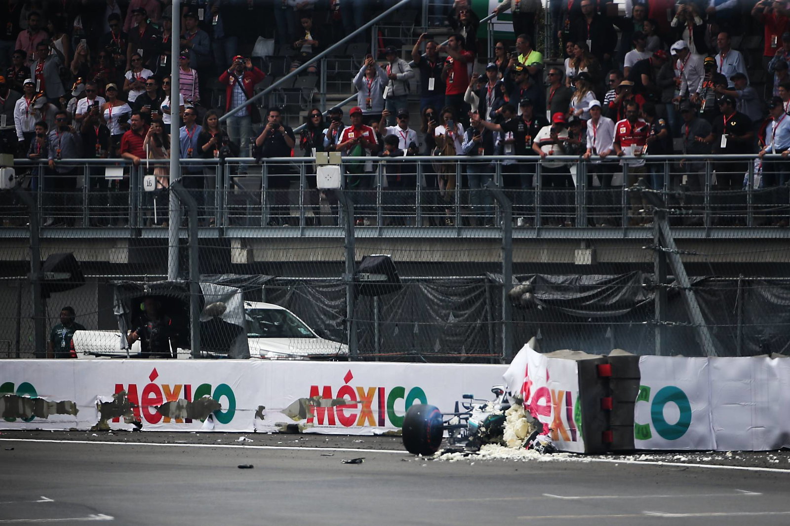 Max Verstappen ends Ferrari's qualifying run with stunning Mexico pole