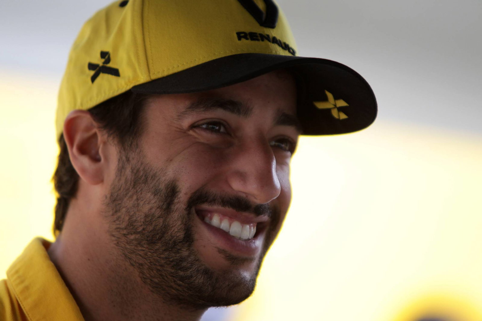 When is the Formula 1 Abu Dhabi Grand Prix and how can I watch it?