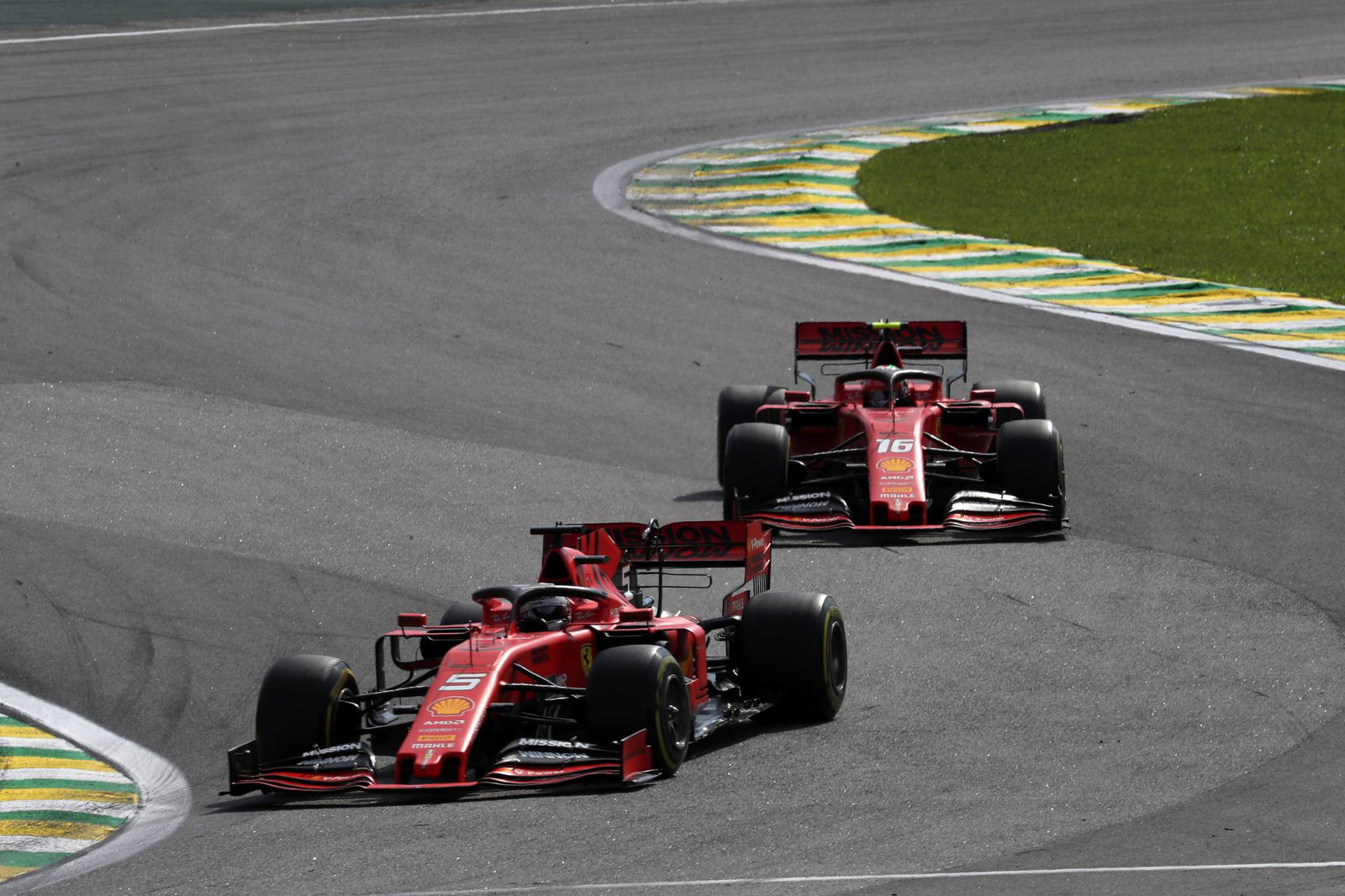 Max Verstappen mengatakan strategi Red Bull 