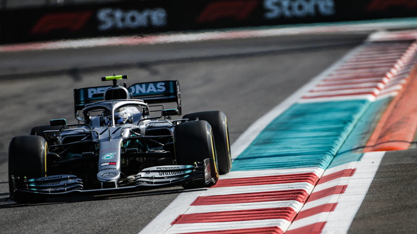 Bottas menerima tanggung jawab, ditegur atas bentrokan Grosjean FP2