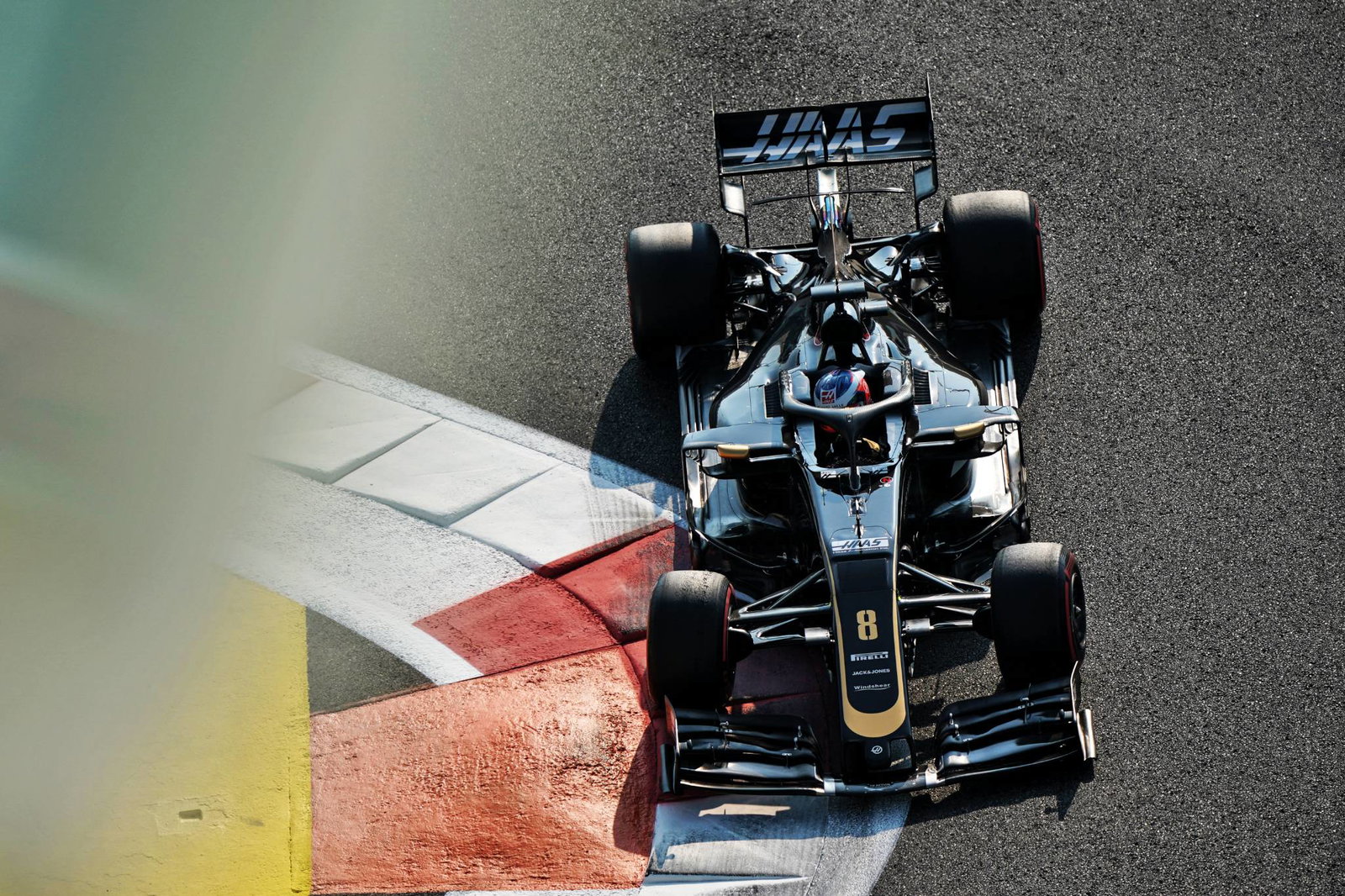 Gosip F1: Vettel mengatakan Hamilton sudah menjadi pembalap Ferrari