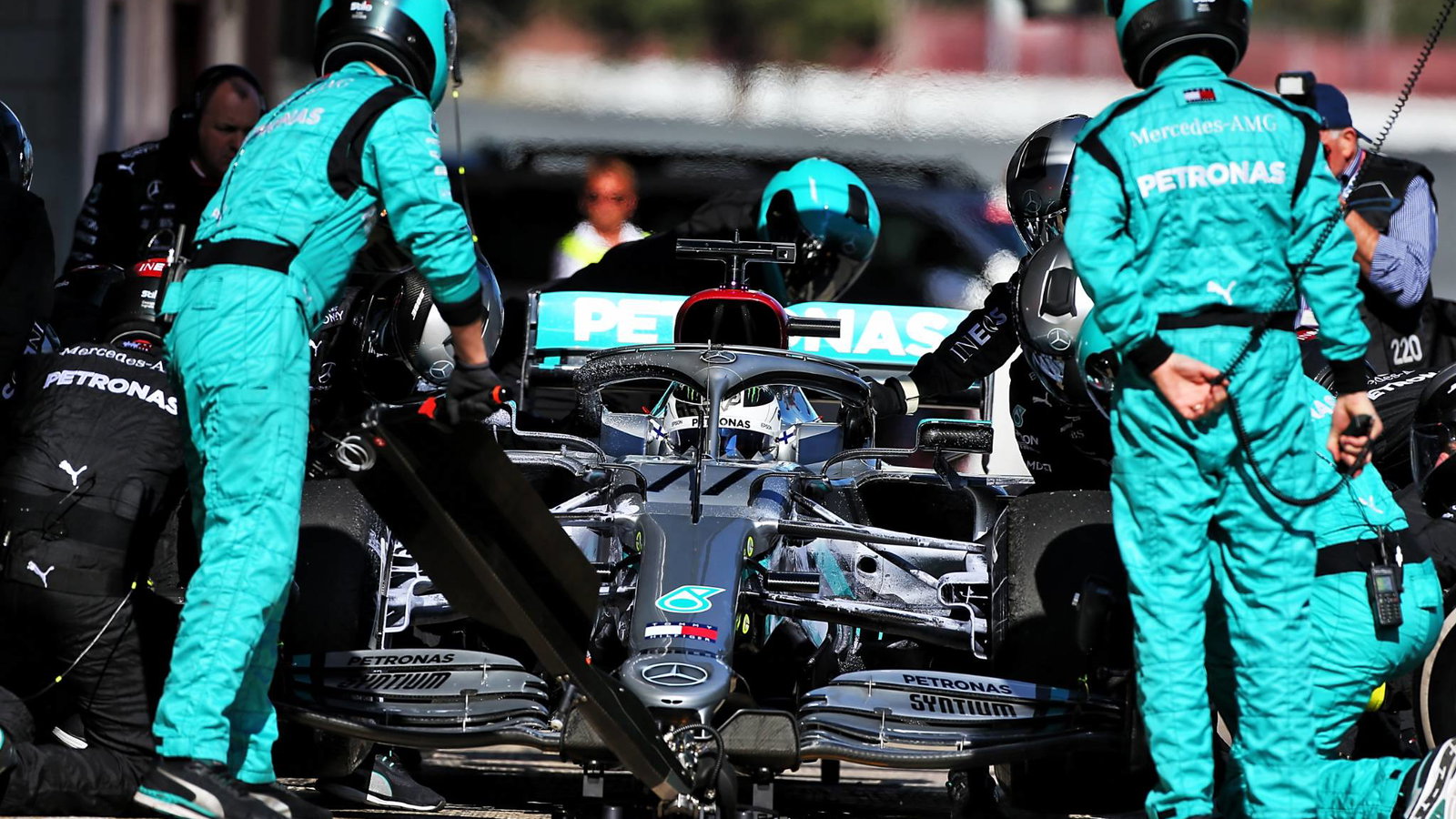 Mercedes meremehkan masalah kelistrikan pada mobil F1 Valtteri Bottas