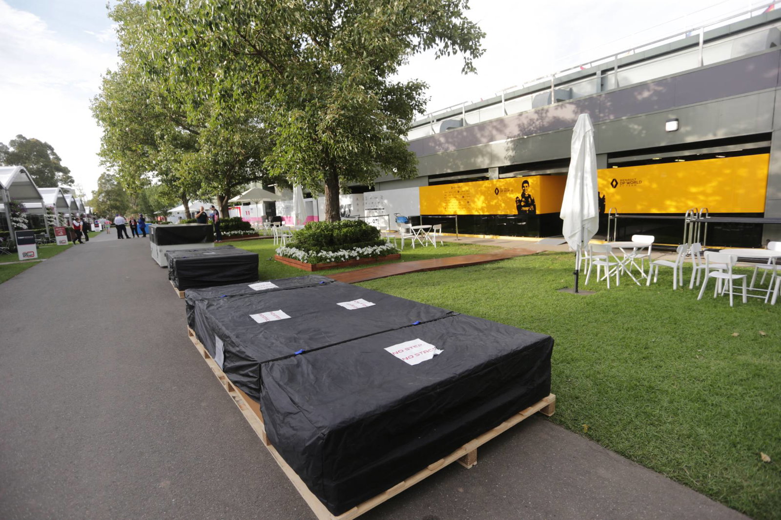 Mercedes mengirimkan surat untuk meminta pembatalan GP Australia