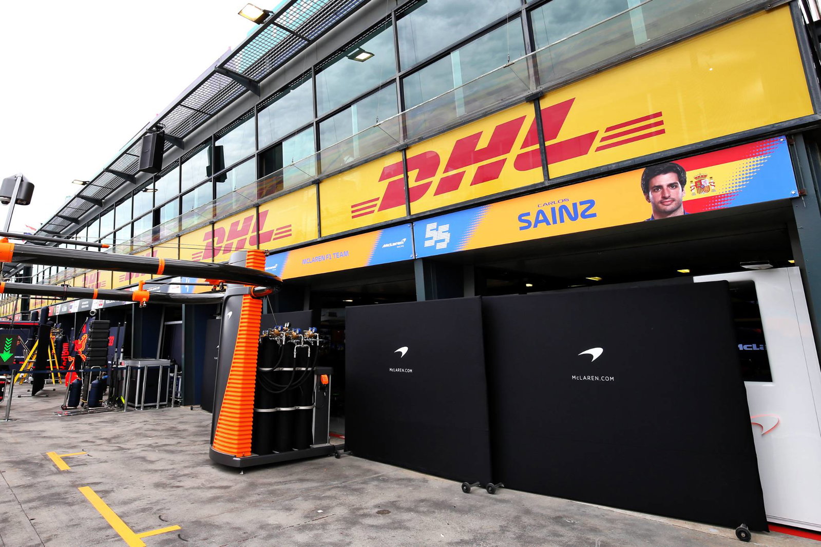 Di mana F1 enam minggu setelah kejatuhan GP Australia?
