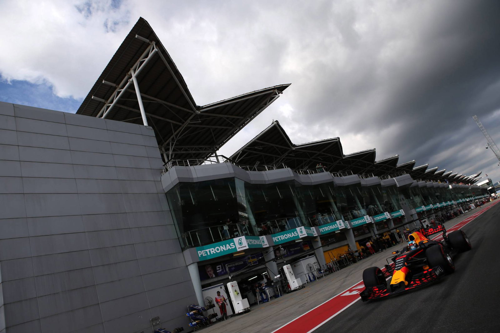 Ocon: 'Big points' possible for Force India in Malaysia