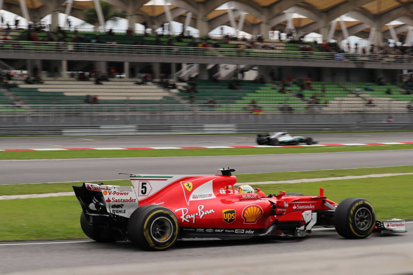 Ricciardo felt 'lonely' in Malaysia before unexpected Vettel charge