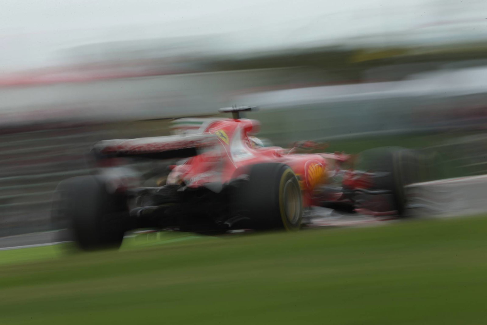 F1: Hurting Vettel not looking for positives after Suzuka retirement