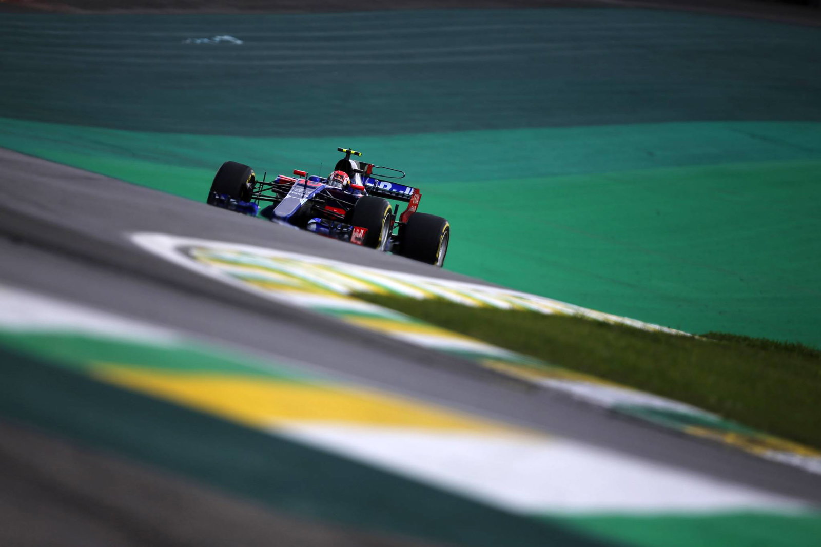 F1: Alonso coy on Toyota rumours, admits Bahrain test a 'possibility'