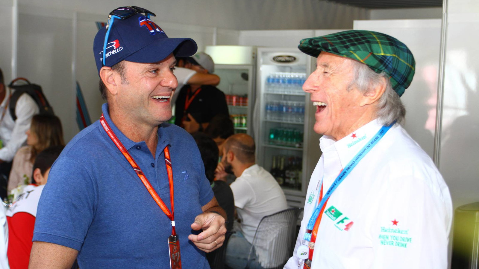 Mantan pemenang balapan F1 Barrichello pulih di rumah sakit setelah kesehatannya mengkhawatirkan