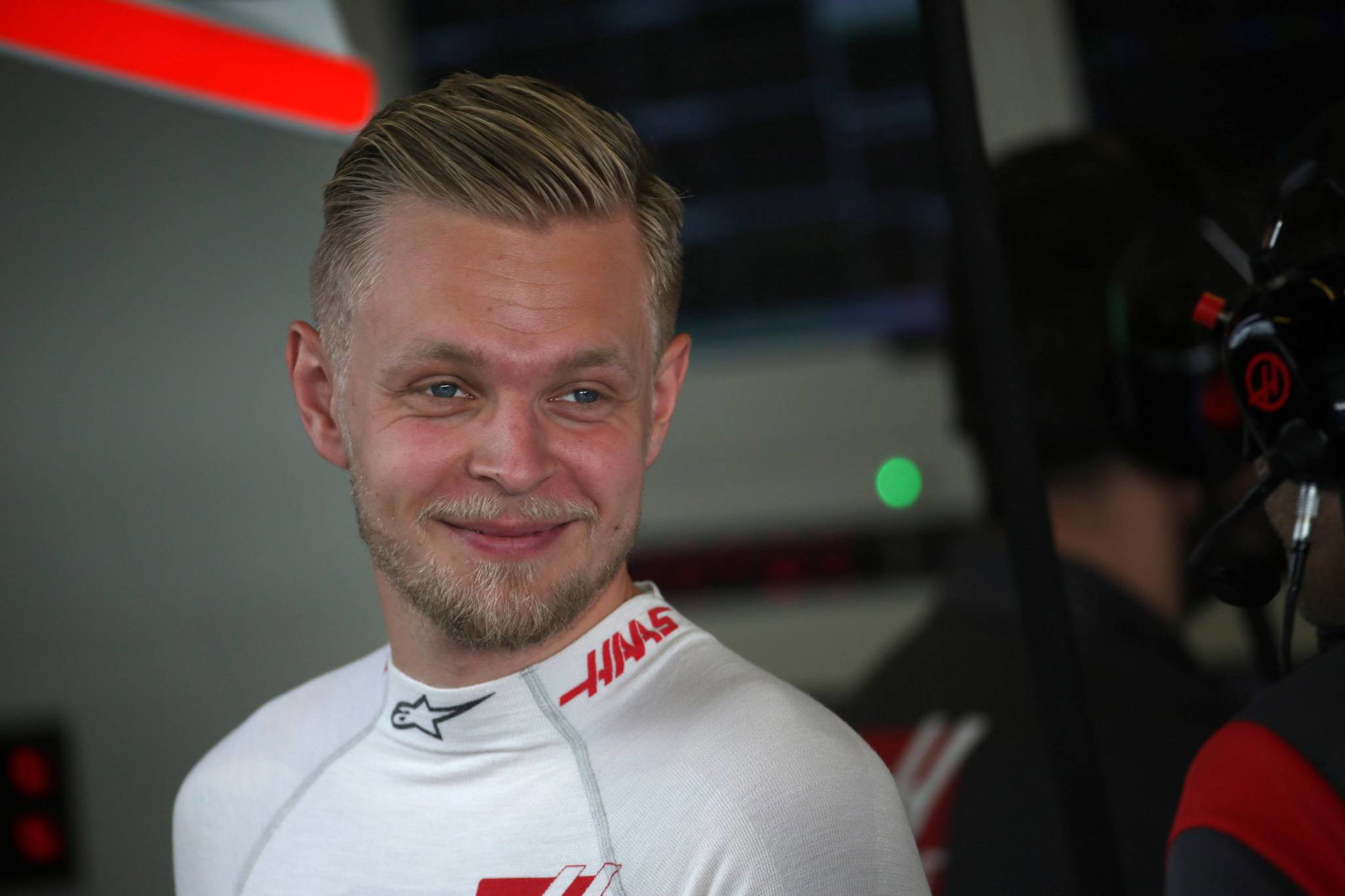 Red Bull calls ignore benefits of three engines in 2018 – Lowe