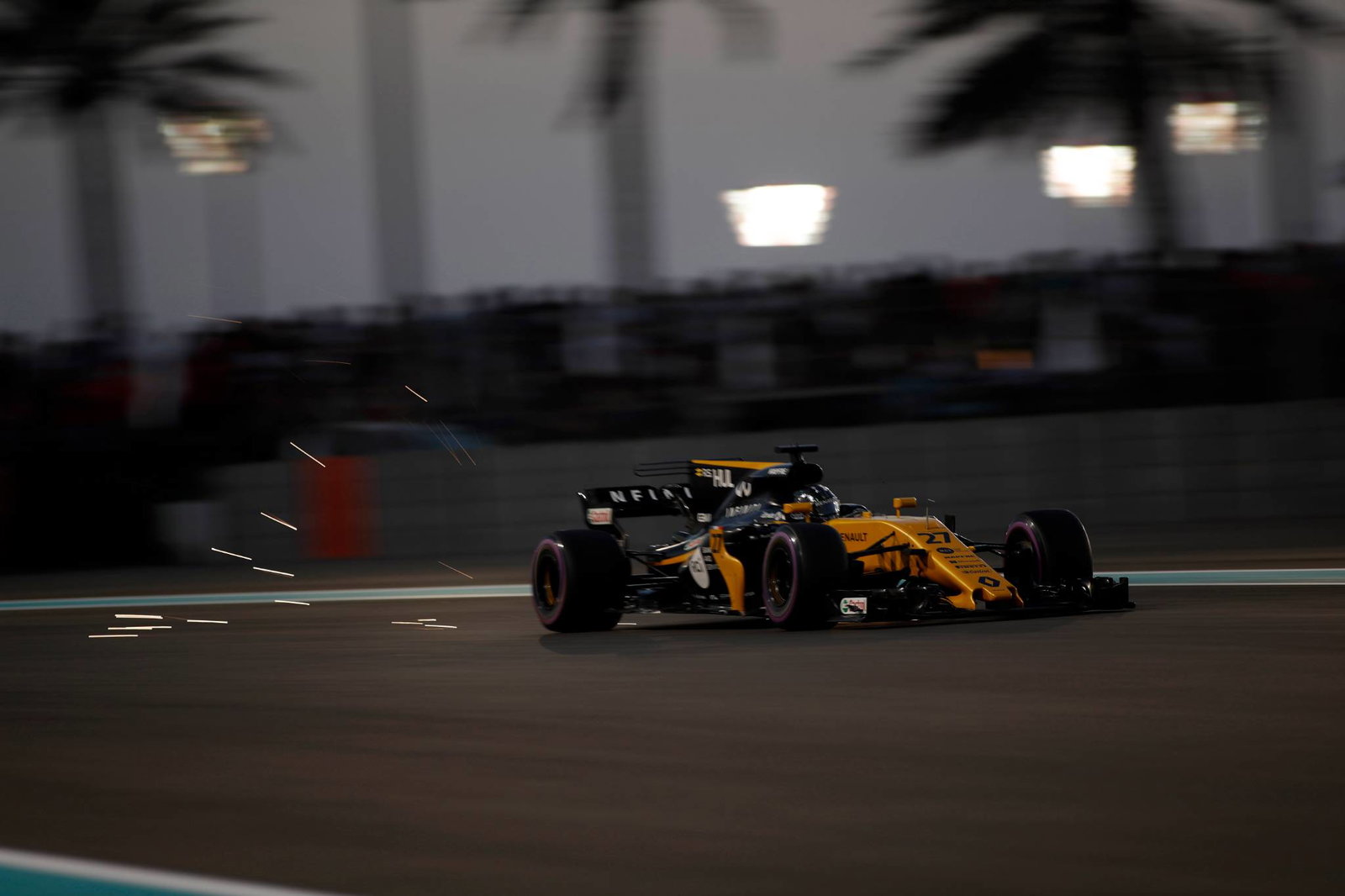 F1 Abu Dhabi GP: Ricciardo: “Too many times” I’ve had Verstappen’s set-up woes