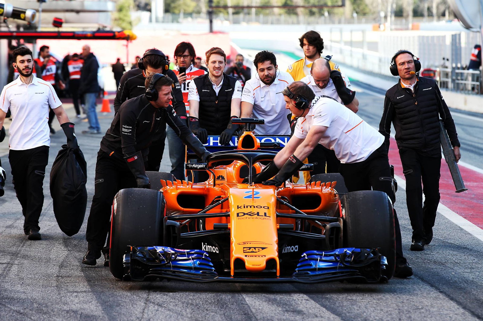 VIDEO: Laporan Tes F1 - Vettel di atas saat McLaren gagap