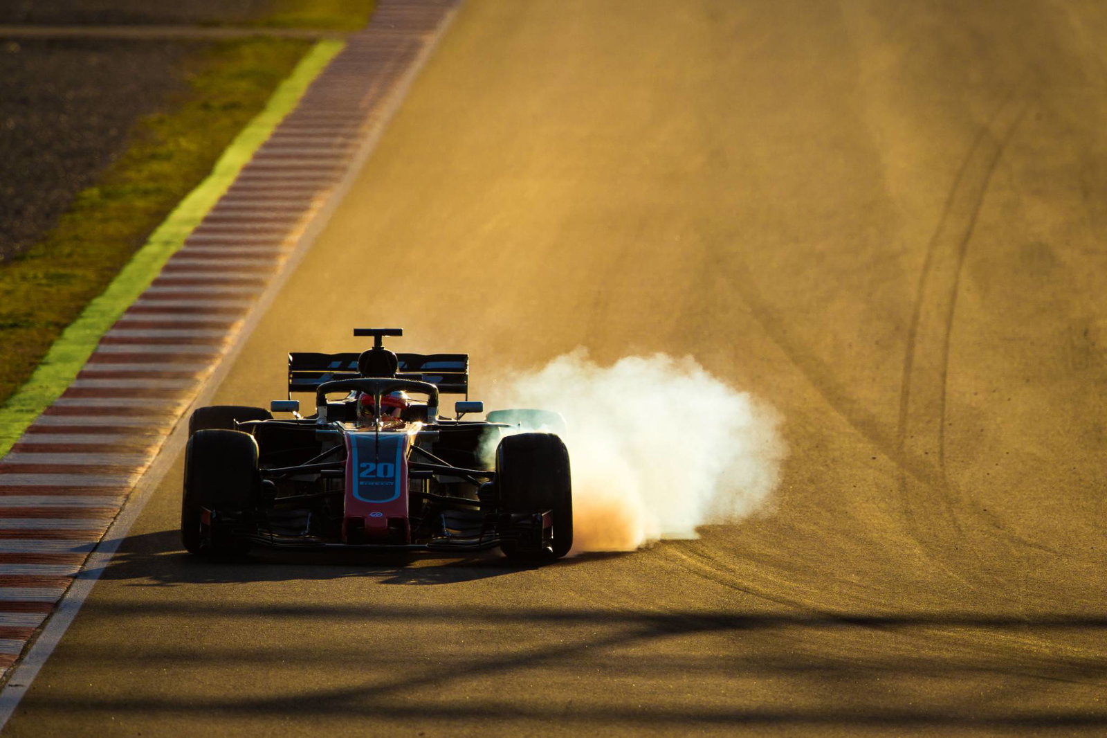 Hamilton: Mercedes 2018 F1 car isn’t a diva