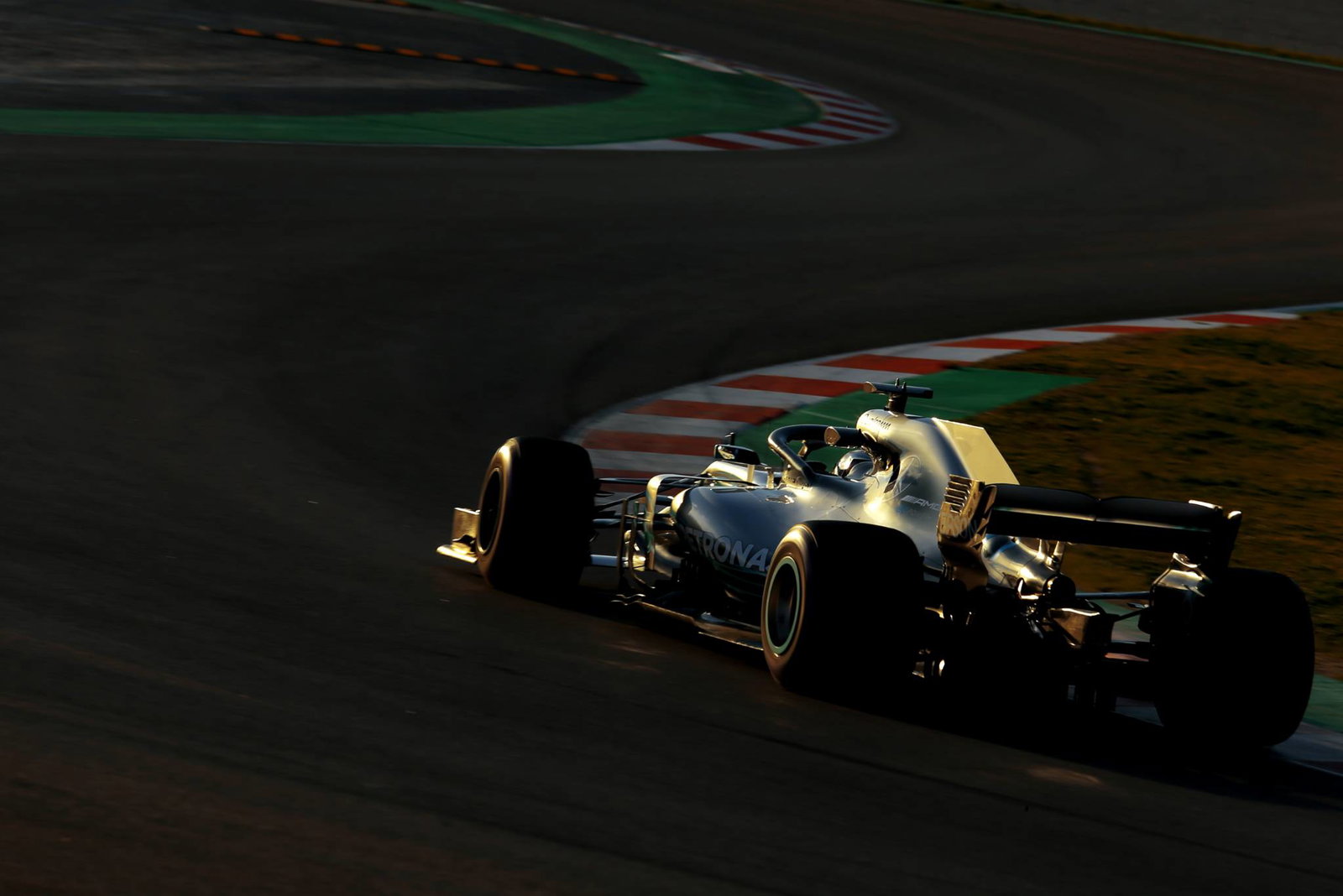 Robert Kubica menyerah pada tes final Williams F1 sore ini untuk Stroll