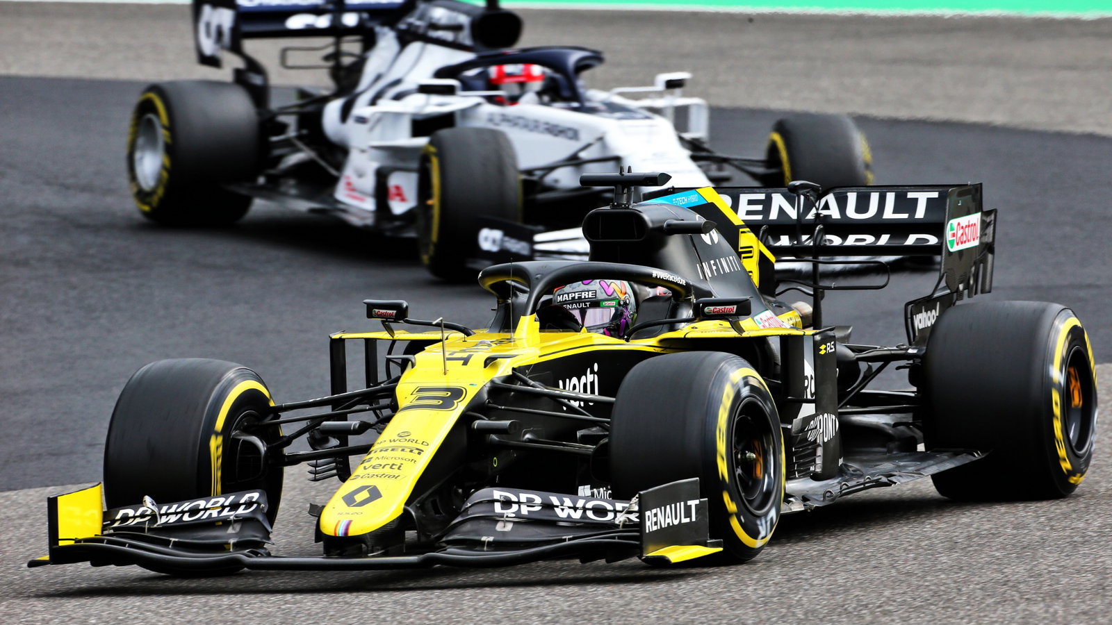 Daniel Ricciardo (AUS) Renault F1 Team RS20.