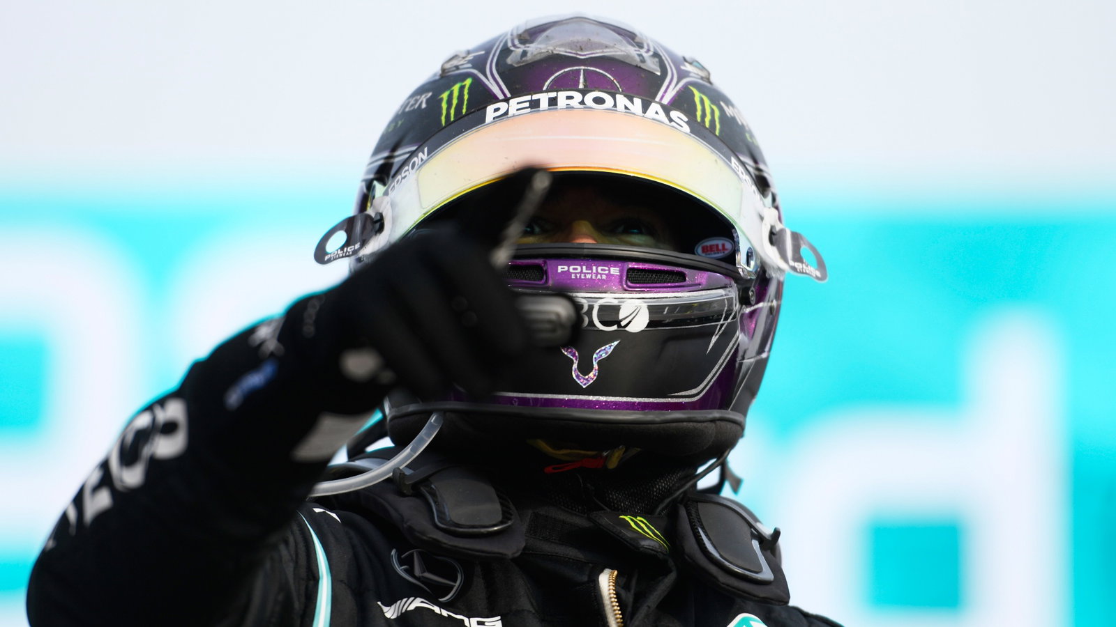 Race winner Lewis Hamilton (GBR) Mercedes AMG F1 celebrates in parc ferme.
