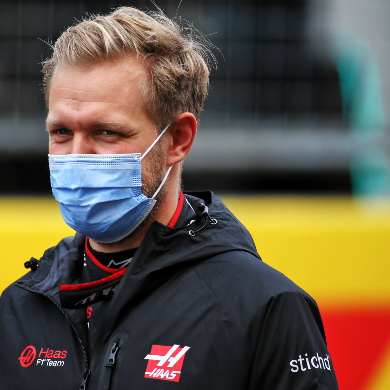 Kevin Magnussen (DEN) Haas F1 Team on the grid.