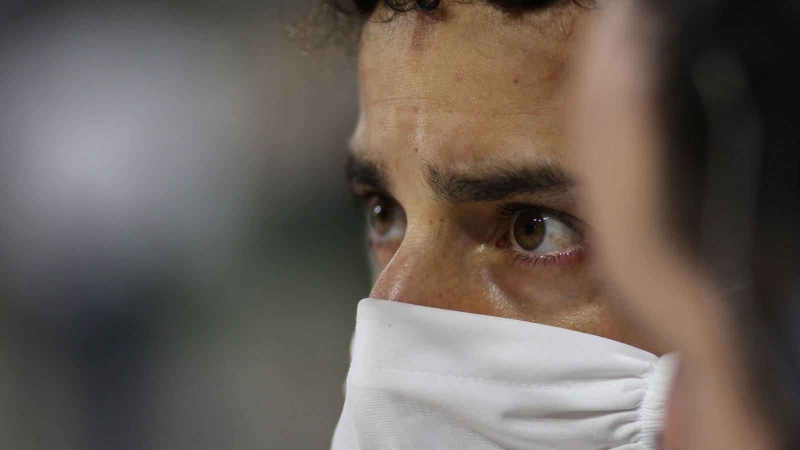 Daniel Ricciardo (AUS) Renault F1 Team on the grid.