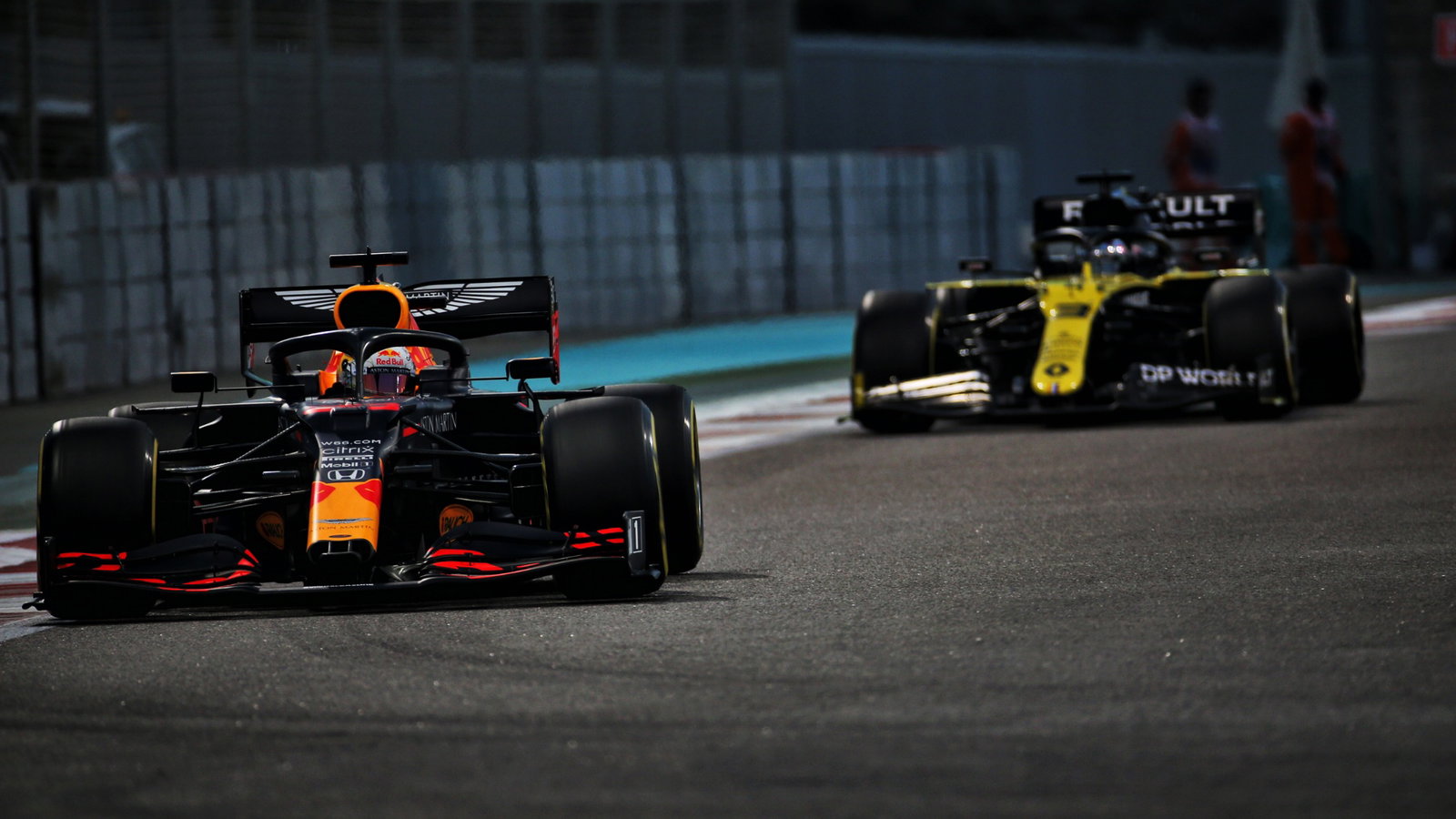 Max Verstappen (NLD) Red Bull Racing RB16.