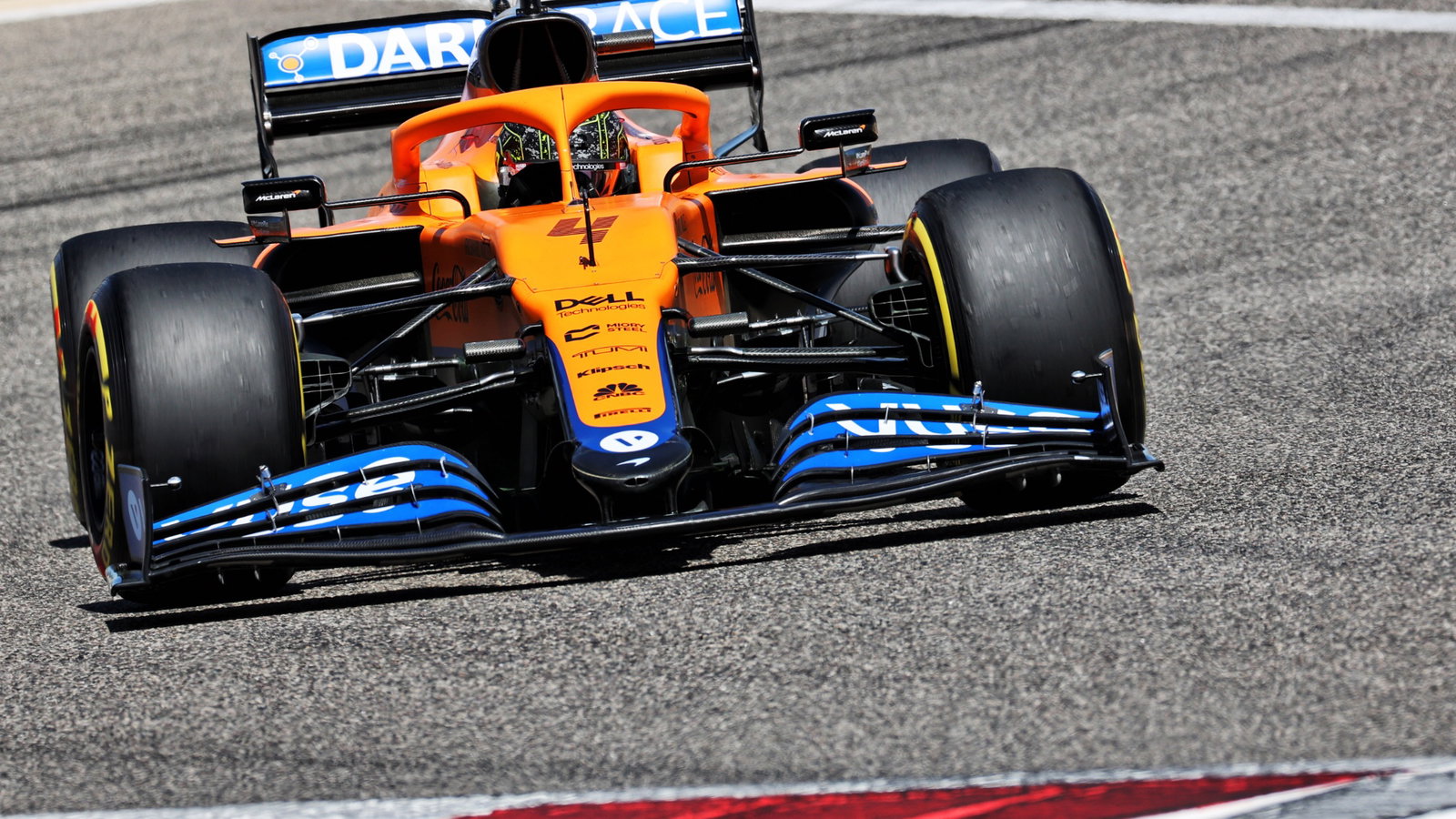Lando Norris (GBR) McLaren MCL35M.
