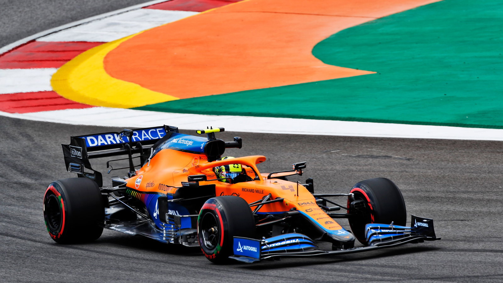 Lando Norris (GBR) McLaren MCL35M.