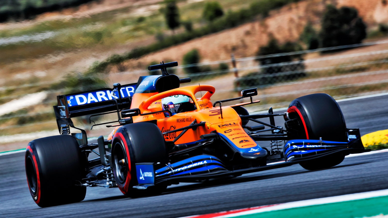 Daniel Ricciardo (AUS) McLaren MCL35M.